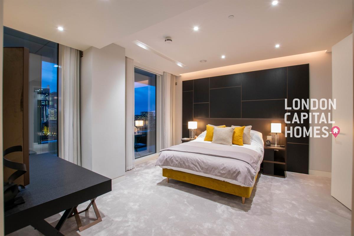 Sugar Quay, 1 Water Lane, London